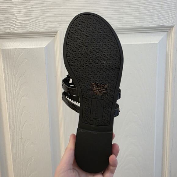 Circus Sam Edelman Black Patent Faux Leather Canyon Flat Sandals Flip Flops 9.5W - Picture 6 of 6